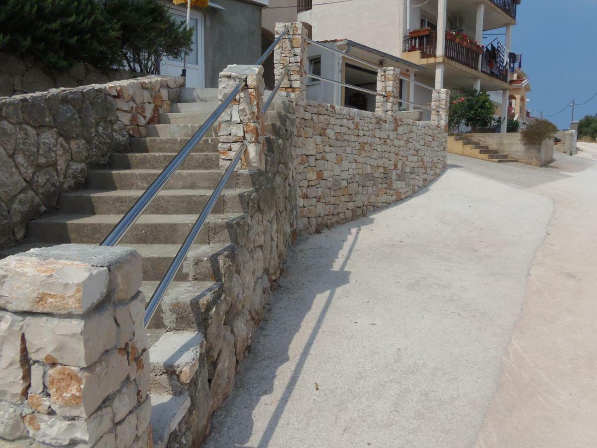 Apartments Branko Veli Rat Exterior photo